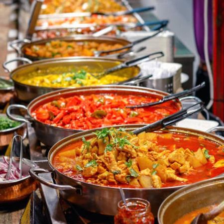 Fabhotel Vat - Meera Bagh Delhi Zewnętrze zdjęcie